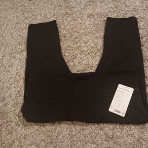 ATHLETA CAPRI NWT